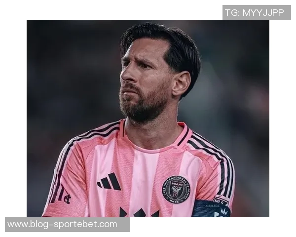 梅西重返巴萨的可能性分析：世界杯前租借六个月与召唤条款探讨